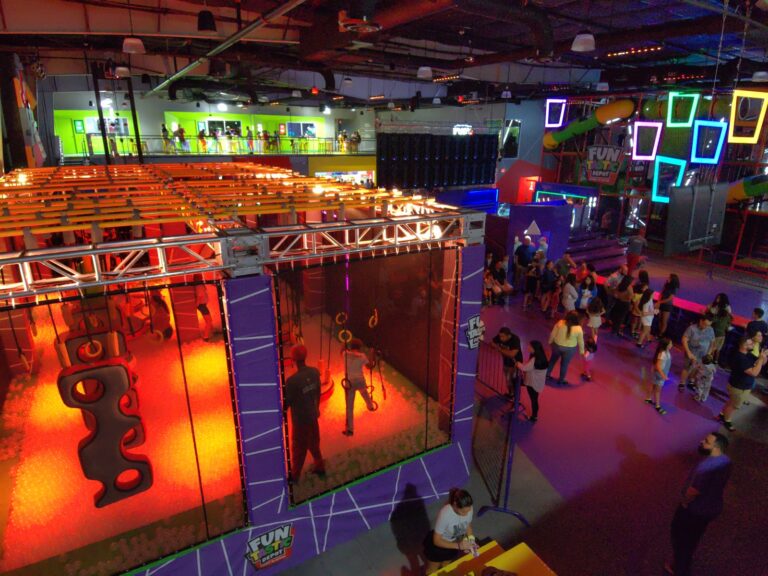 Funtastic Depot - Indoor Amusement Park