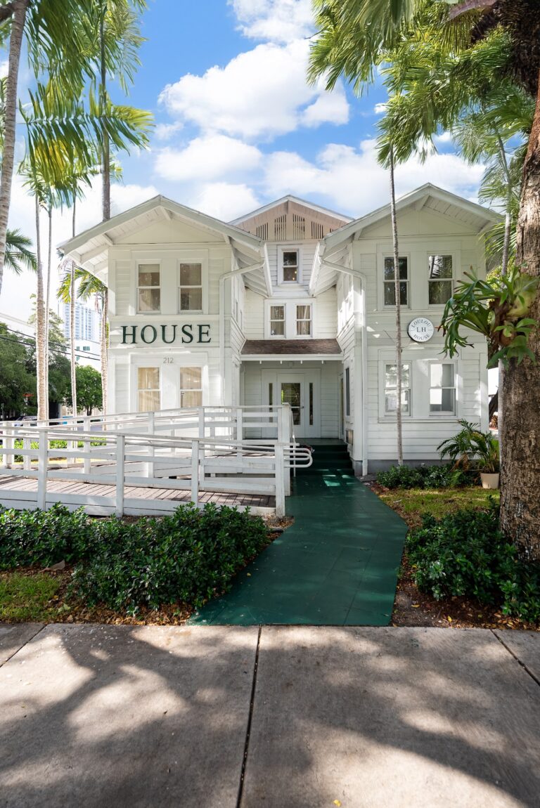 LouLou House & Indoor Playground gallery image Indoor playground