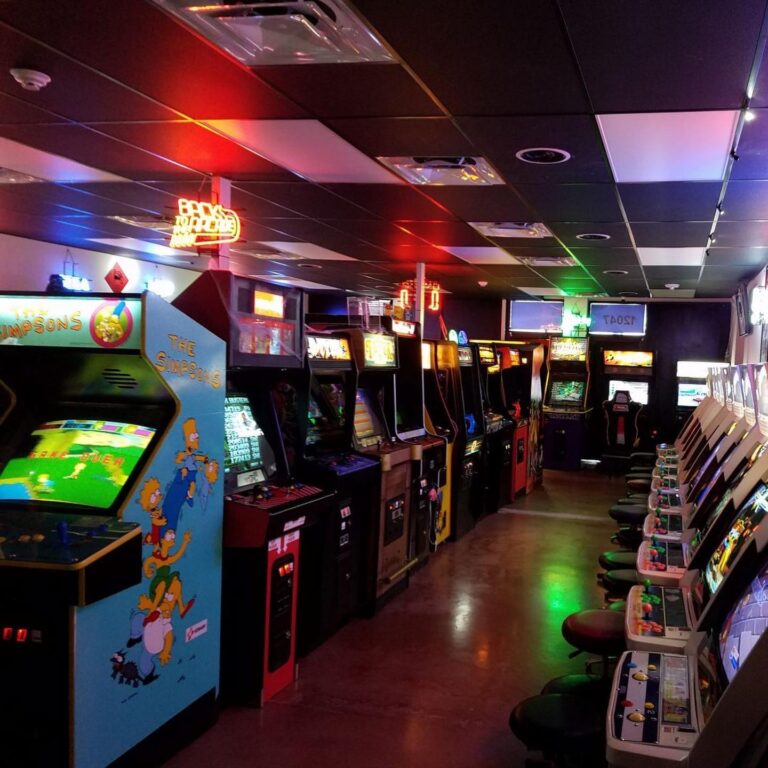 Arcade Odyssey gallery image Arcades Bowling