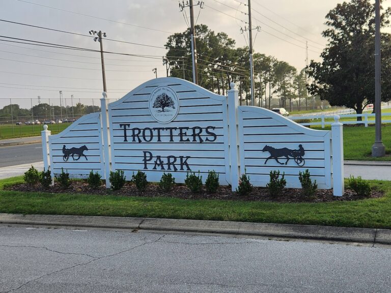Trotters Park gallery image Outdoor Sports Fields & Courts