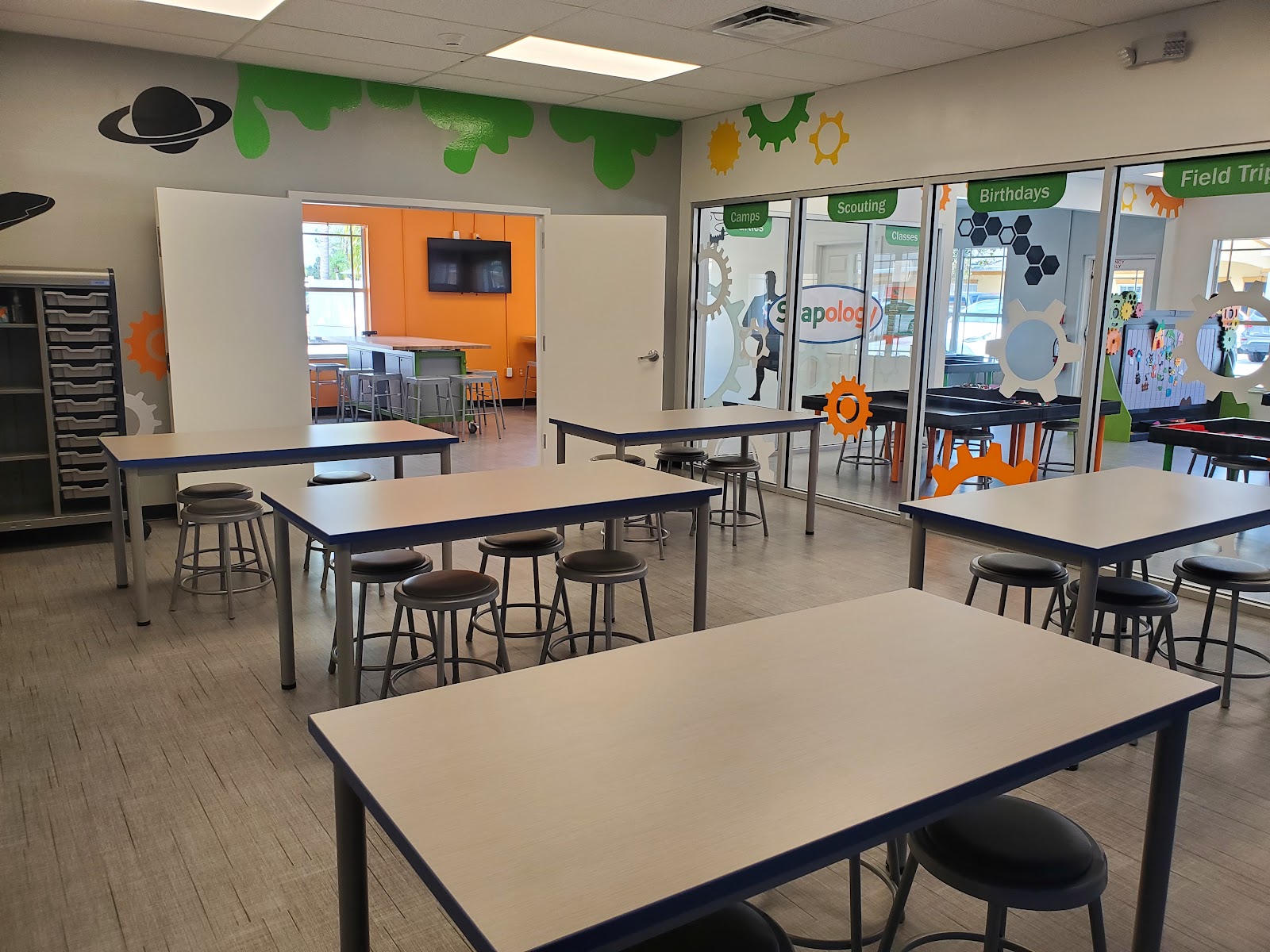 FL gallery image STEM & Educational Programs